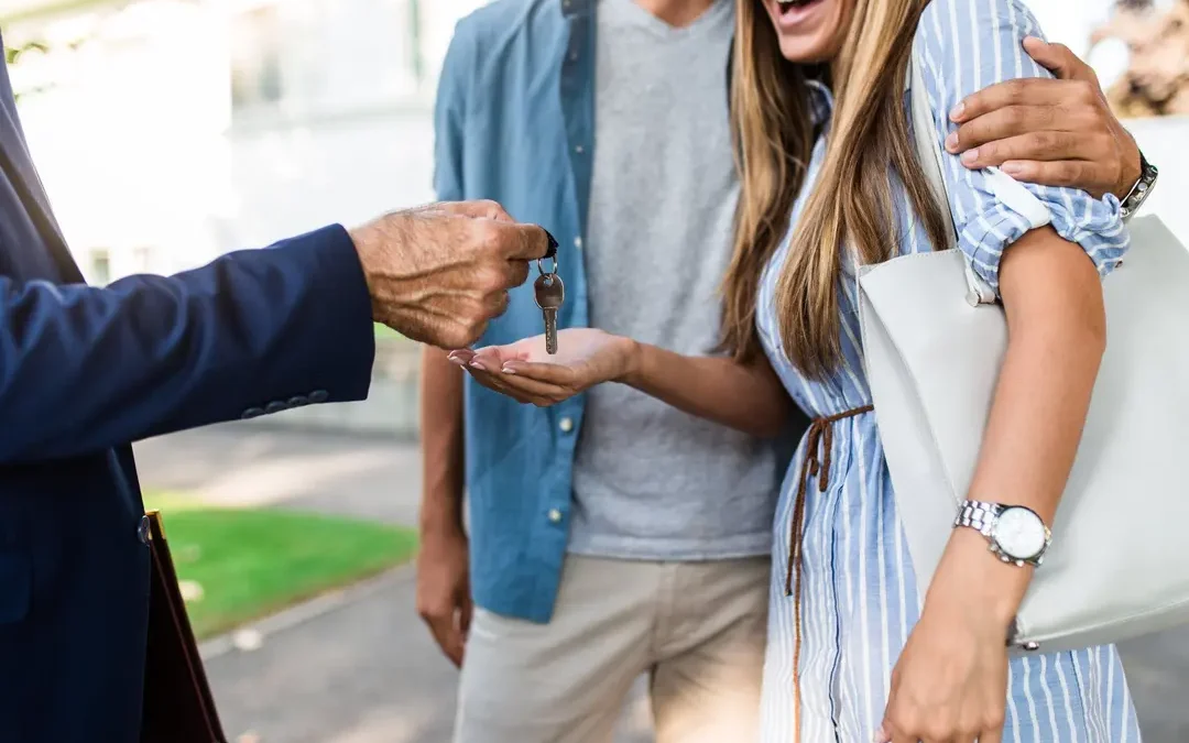 Financial Tips and Tricks to Use When Buying a House or Signing a Mortgage