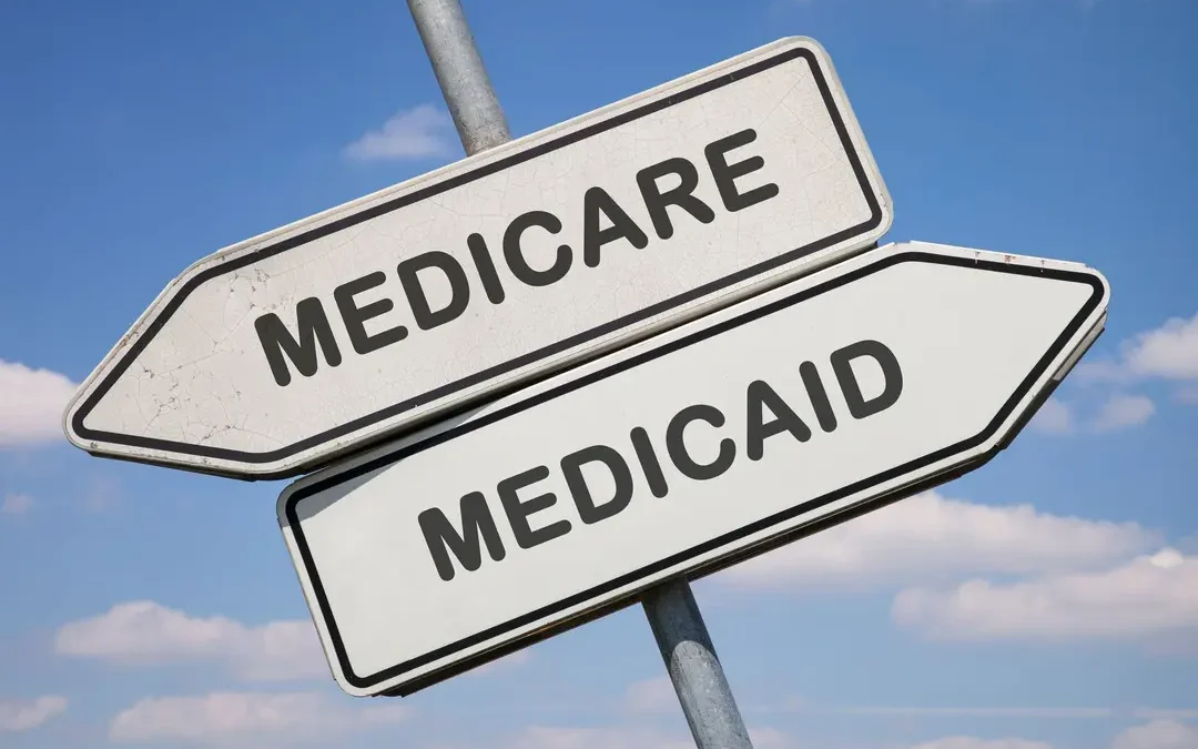 What Are the Differences Between Medicaid and Medicare?