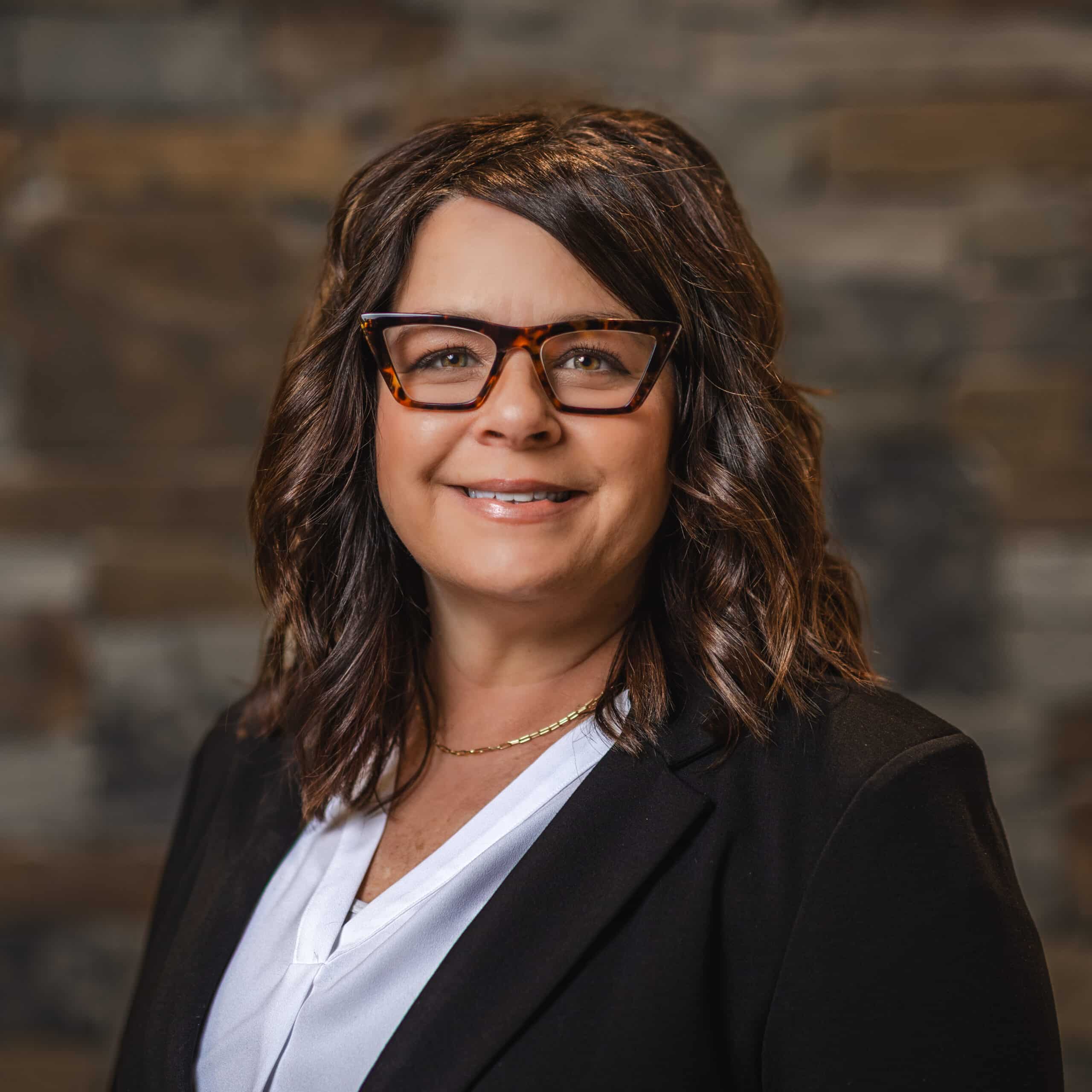 Fullerton Financial Planning - Arizona Independent Financial Advisor - Fullerton Spotlight 2024 Leslie Winchester 5.24 scaled